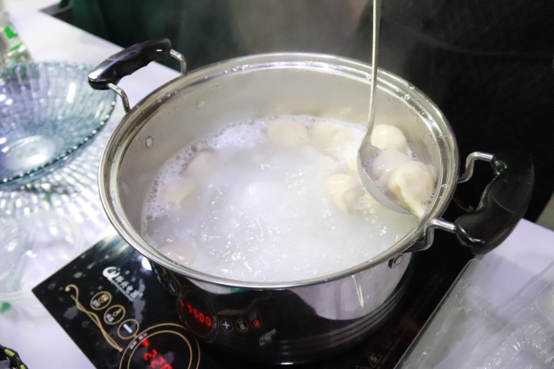 冬至湯圓餃子情，華邦瀛溫暖一家親