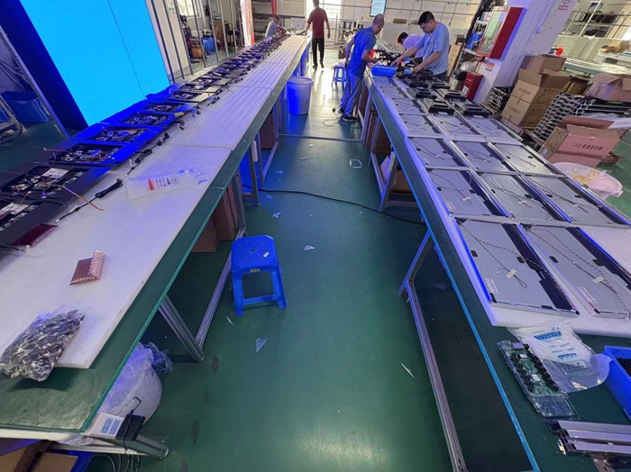 華邦瀛廣告機(jī)生產(chǎn).jpg 華邦瀛廣告機(jī)生產(chǎn).jpg