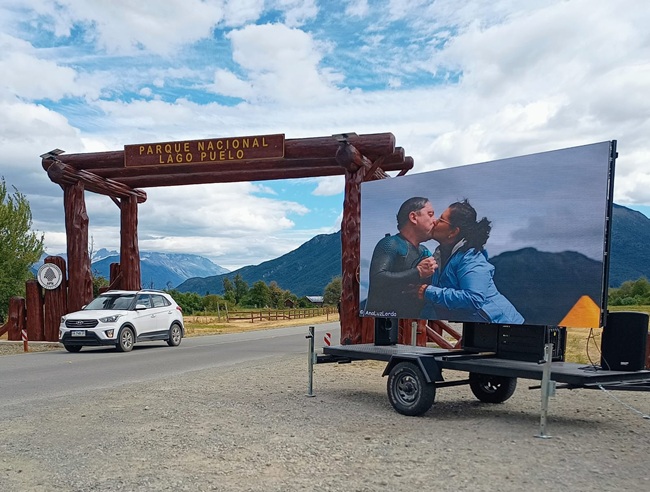 華邦瀛阿根廷項(xiàng)目案例：P3.91戶外租賃屏裝在拖車上，8㎡輕松應(yīng)對(duì)游泳賽事